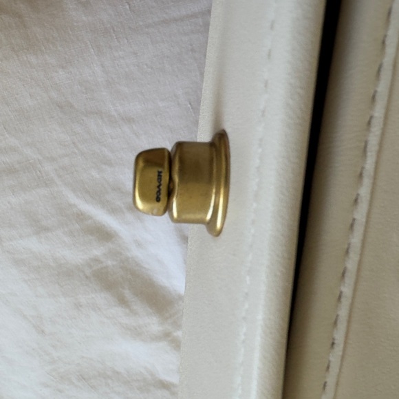 Coach Turnlock Shoulder Bag - Picture 9 of 10